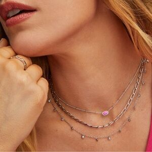 Kendra Scott Mini Elisa Silver Satellite Short Pendant Necklace in Fuchsia